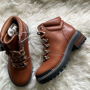 Universal Thread Womens Boots Sz 6.5